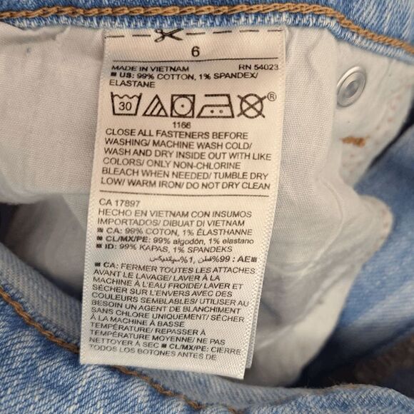 Old Navy Boyfriend Jeans size 6 - Picture 5 of 6